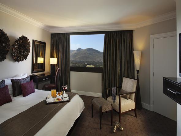Cascades Hotel - luxury room